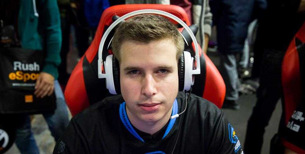 aKm ficha por Dallas Fuel