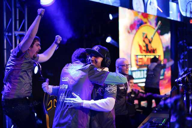 Team Rival tras clasificarse a la final del mundial 2018