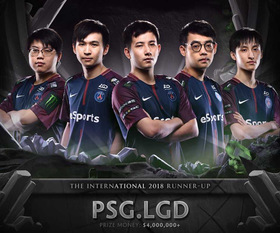 PSG.LGD consigue un segundo puesto en la final de The International 8. De izquierda a derecha: Chalice, xNova, fy, Somnus y Ame.