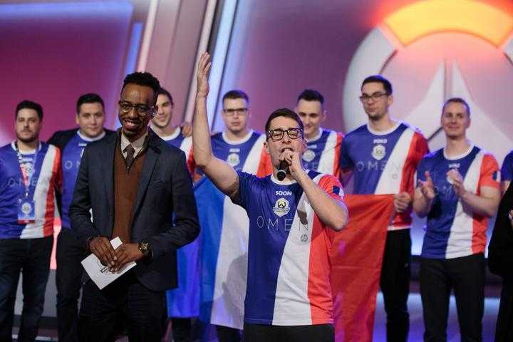 SoOn celebrando su victoria con el Team France en la World Cup 2018.