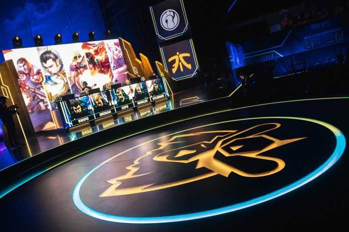 fnatic-vs-invictus-stadium-worlds-2018 ¿Qué equipo será el campeón del mundo tras ganar la final de Worlds 2018?