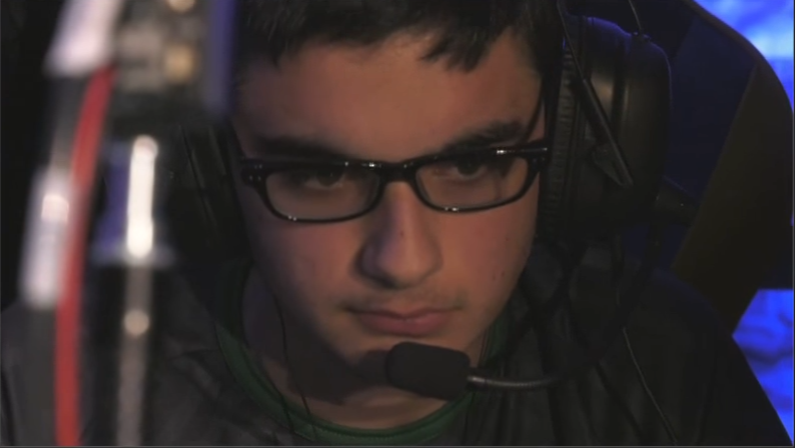 Sheento participió en el mundial de 2017 bajo el estandarte de Licht Esports.