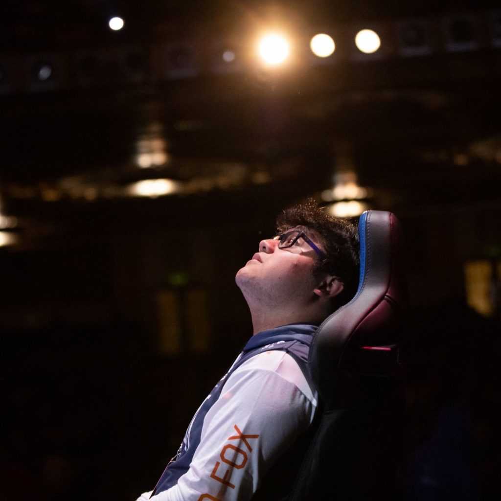 Mkleo tras ganar Genesis 6