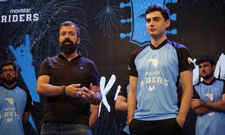 Fernando Piquer y Mixwell, capitán del equipo de CS:GO.