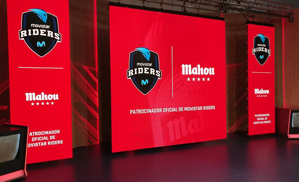 Evento de presentación de Mahou Cinco Estrellas como patrocinador de Movistar Riders.