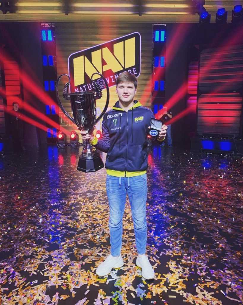 S1MPLE, MVP de StarSeries i-League Season 7.