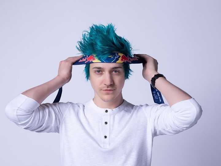 Ninja y patrocinio con Red Bull