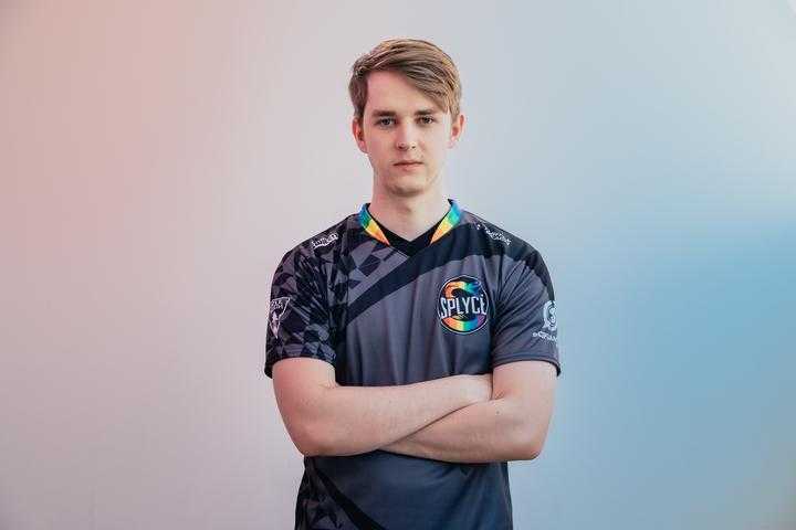Camiseta especial con motivo del Orgullo Gay