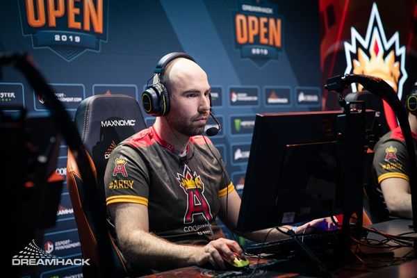 Movistar Riders Movistar Riders y Aristocracy, equipos invitados