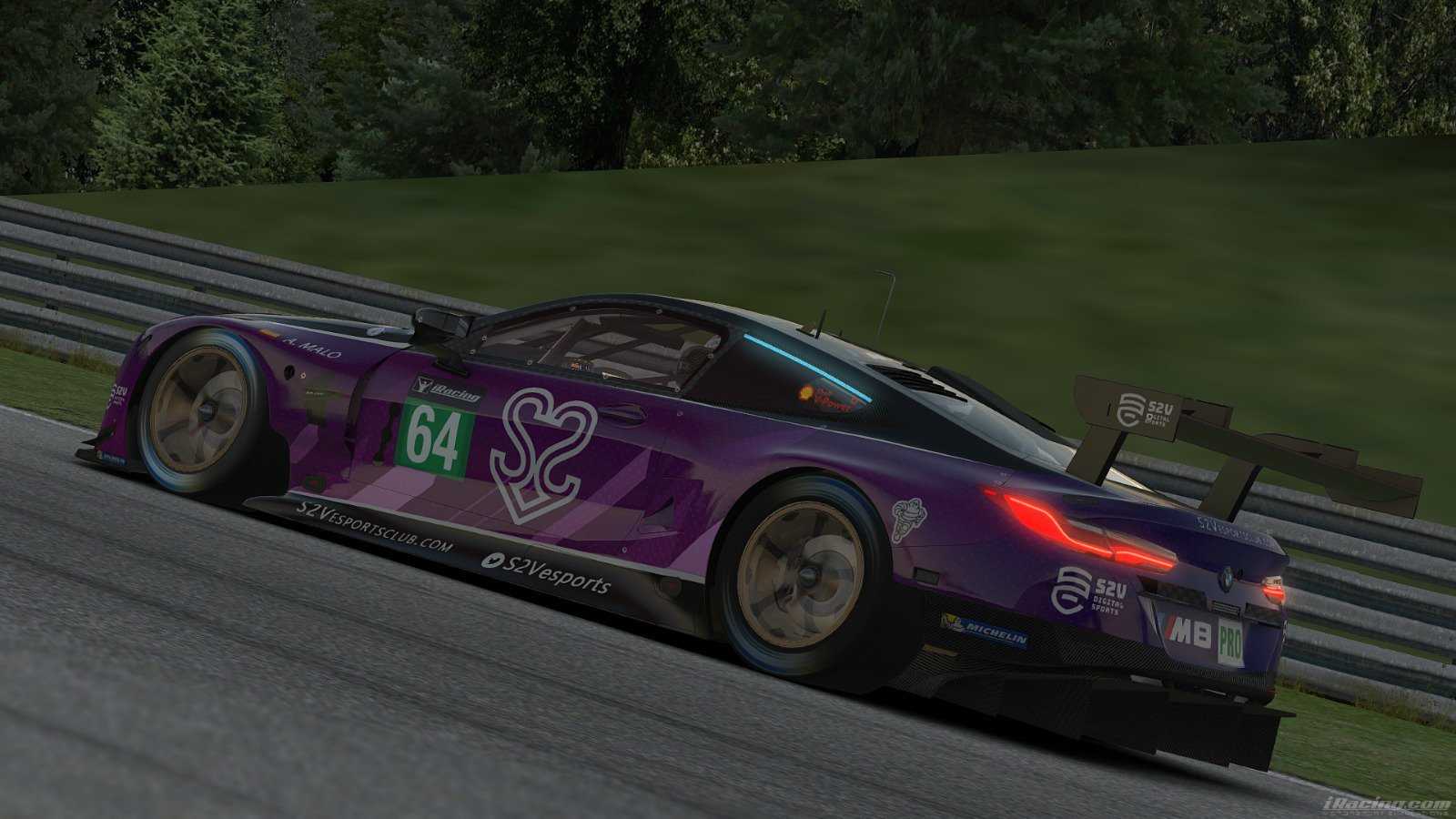 BMW M8 GTE de S2V Esports.