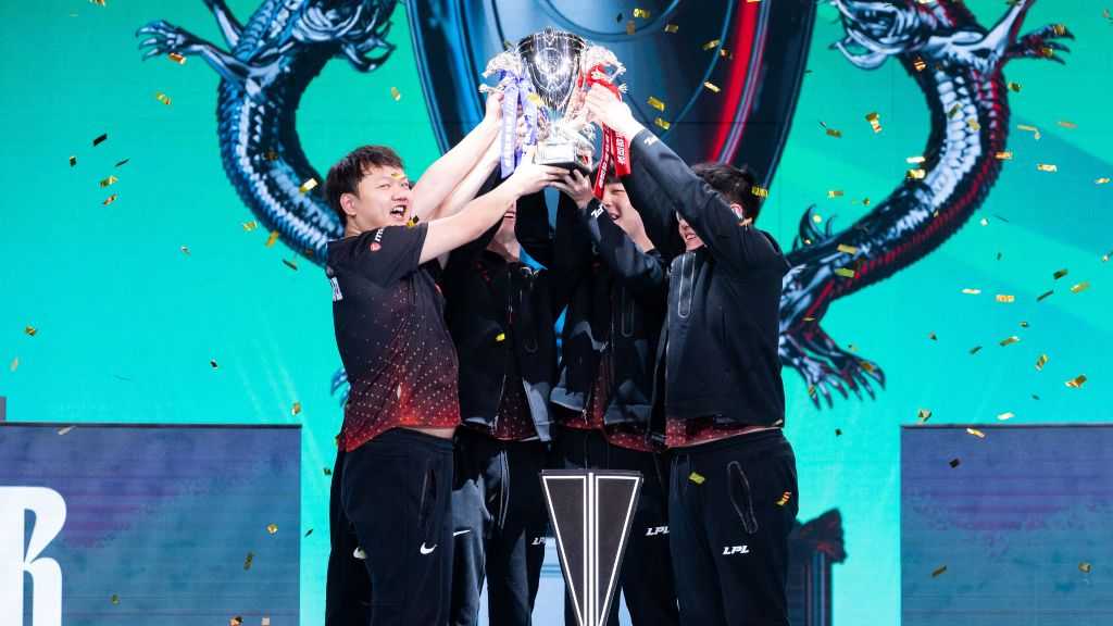 LPL Summer Split 2022 Final La historia se repite Full Esports