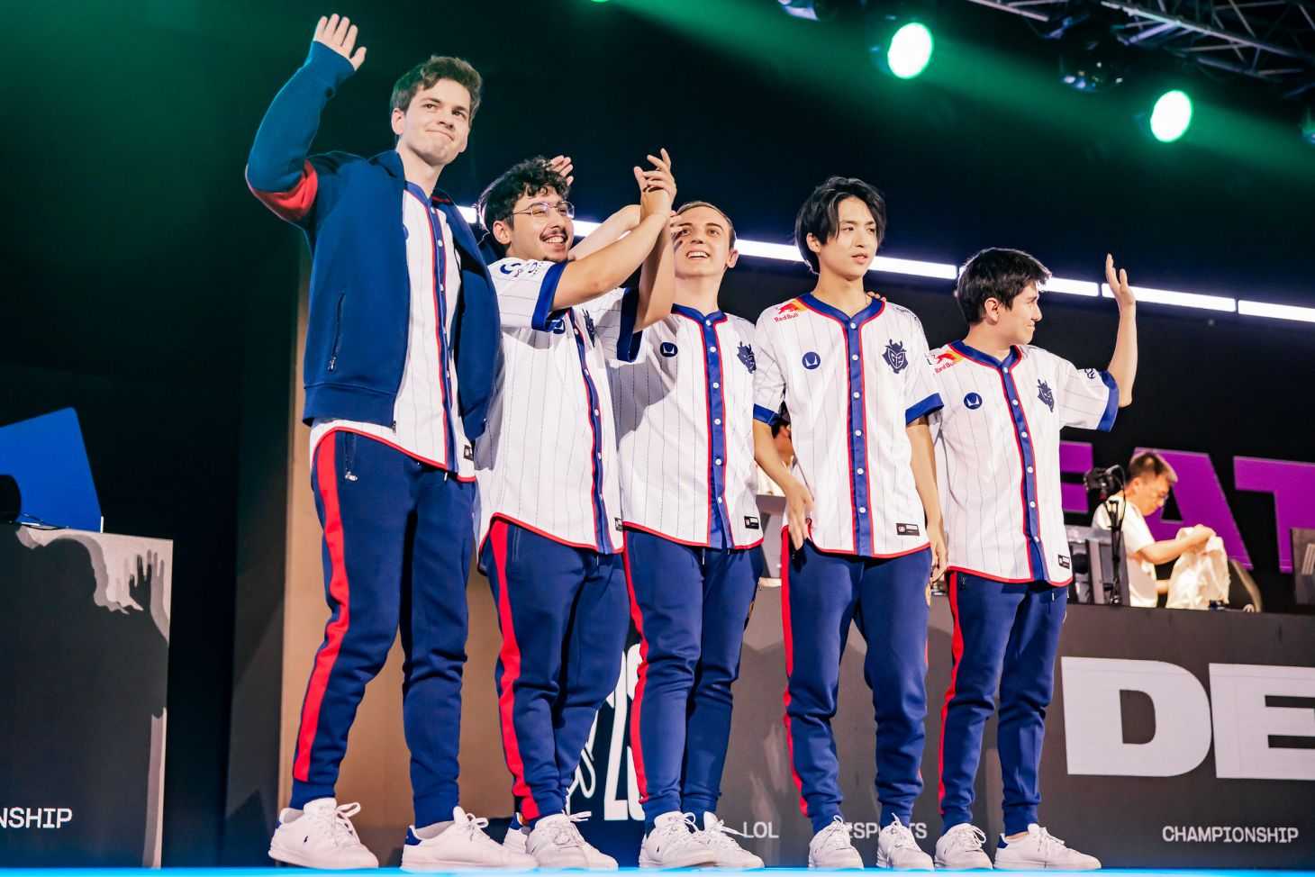 G2 Worlds 2023 saludo